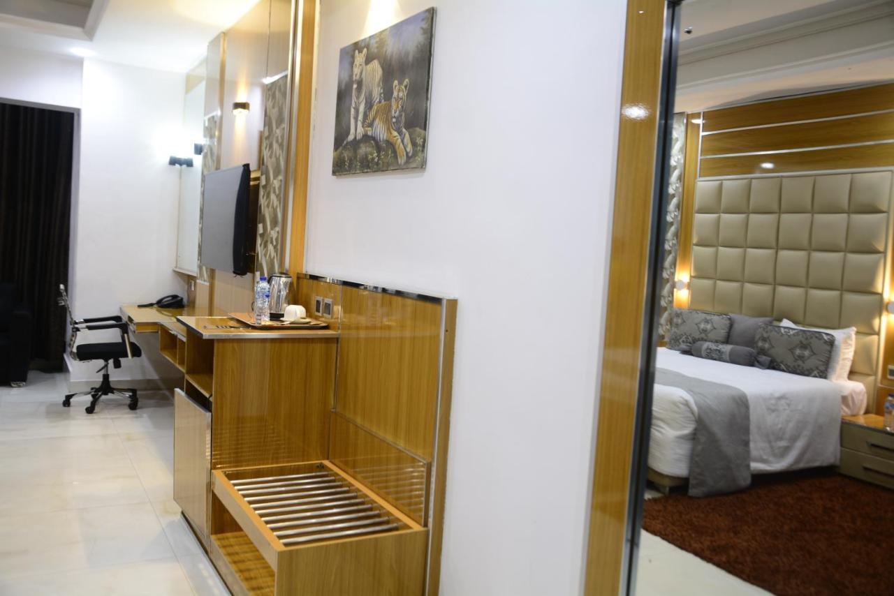 Caesar'S Luxury Hotel Lekki Eksteriør bilde